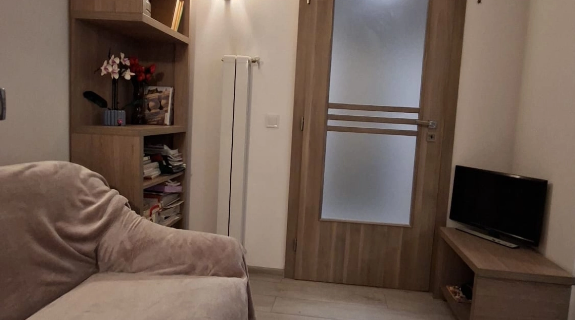 Oferta De vanzare apartament, 2 camere, semidecomandat, 50 mp, Podu Ros,  Sensul Giratoriu imagine 2