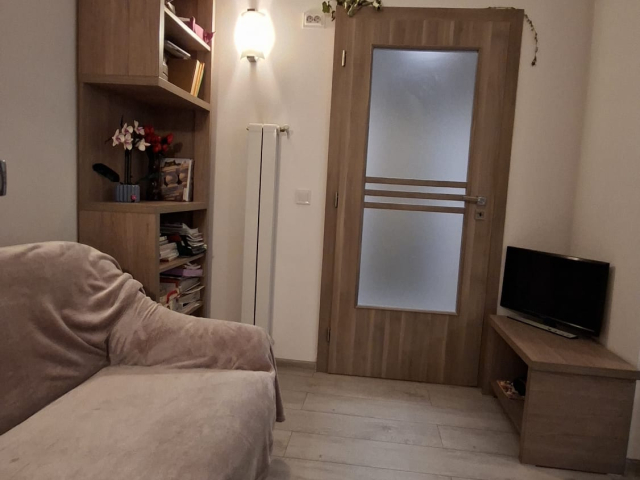 De vanzare apartament, 2 camere,  semidecomandat,  50 mp, Podu Ros,  (Sensul Giratoriu) 162472