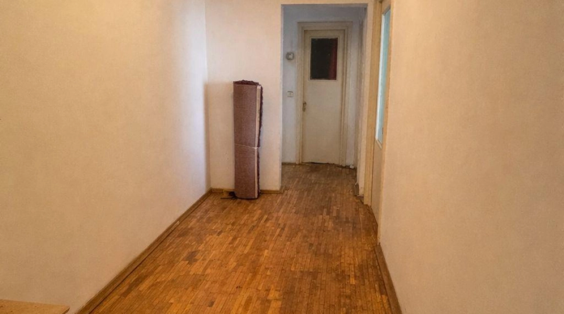 Oferta De vanzare apartament, 3 camere, decomandat, 70 mp, Mircea cel Batran imagine 2