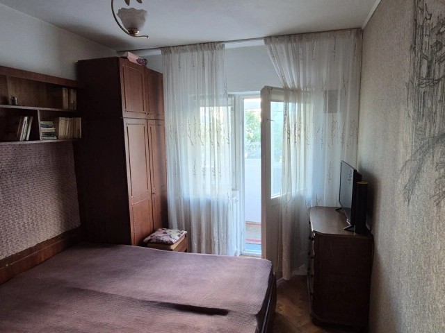 Apartament 3 camere - Centru