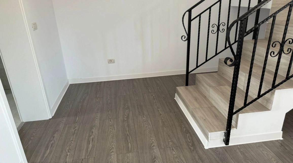 Oferta Casa de vanzare, 3 camere, 90 mp, Miroslava,  la 2.2 km de Primaria Miroslava imagine 9