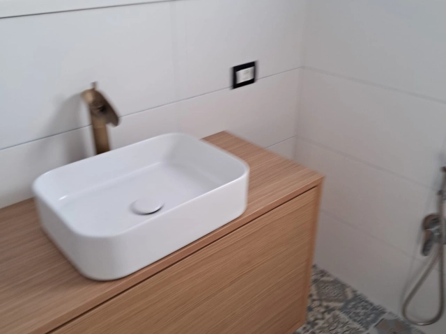 Apartament 4 camere - Breazu