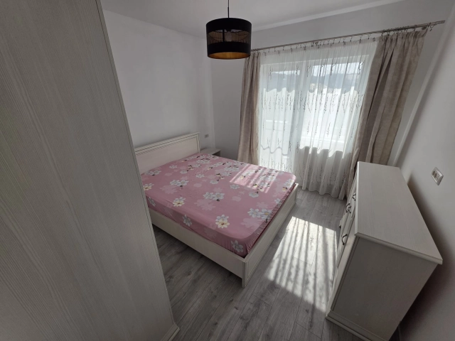 Apartament 4 camere - Visani