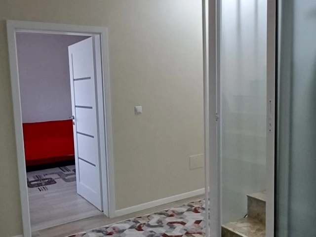 Apartament 4 camere - Miroslava