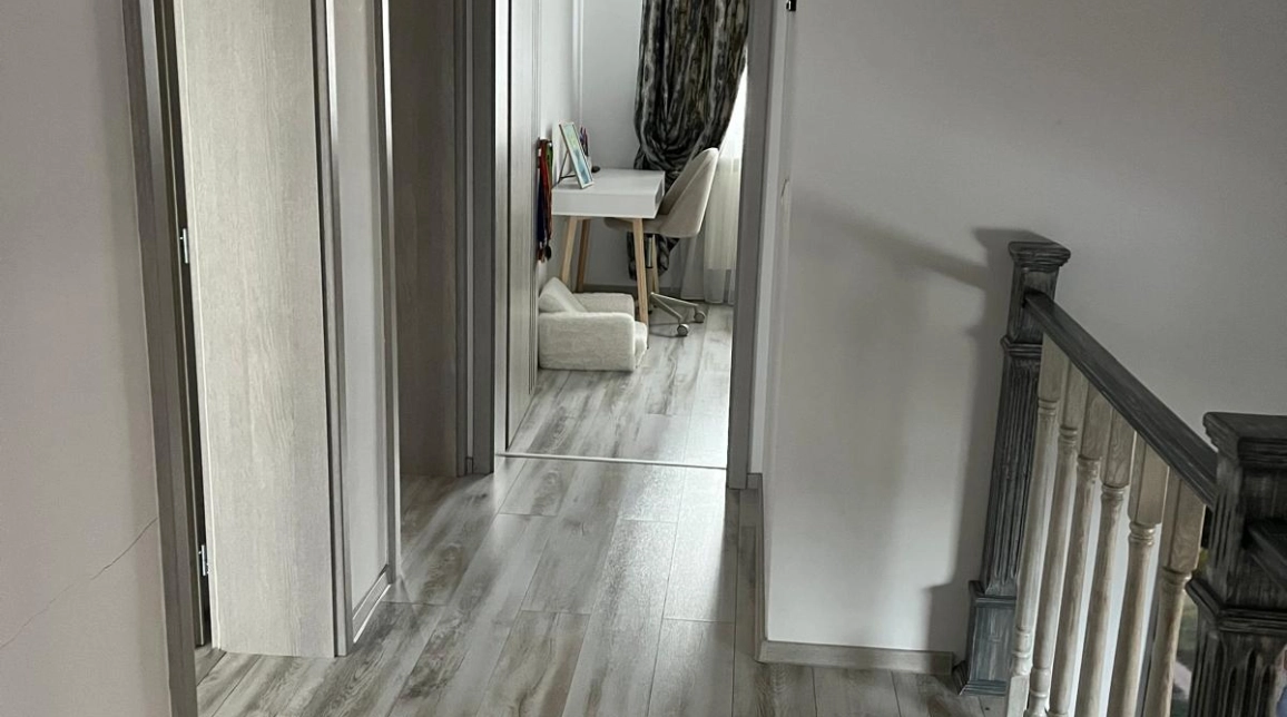 Oferta Casa, 4 camere , 112 mp, Valea Adanca, de vanzare,  dupa Mega Image imagine 5