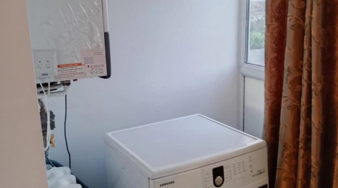 Oferta Centru apartament 54 mp, 2 camere, decomandat, de inchiriat,  Bulevardul Stefan cel Mare imagine 9