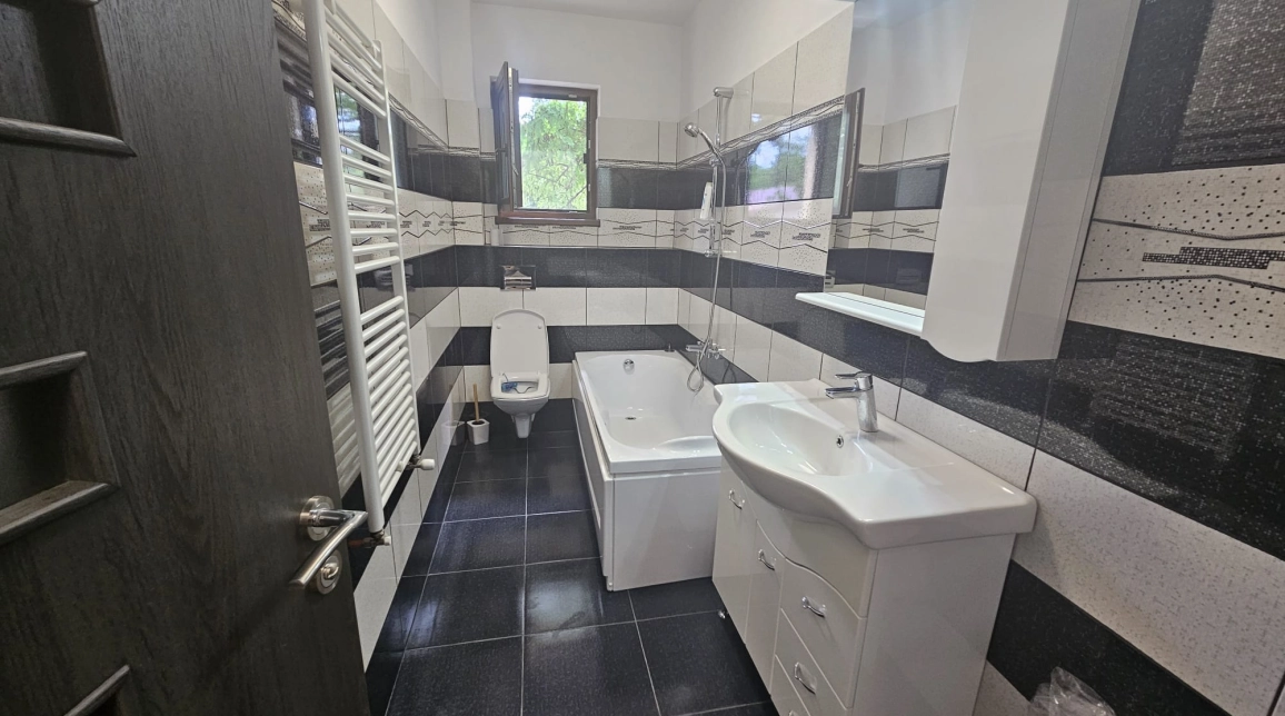 Oferta Centru apartament 72 mp, 3 camere, decomandat, de vanzare,  Intre Tudor Vladimirescu si Palas imagine 22