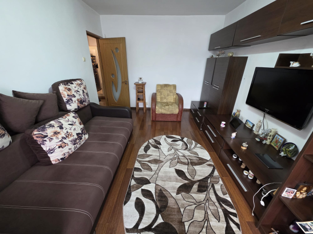 2 camere,  decomandat,  48 mp, de vanzare apartament in zona Mircea cel Batran,   161908