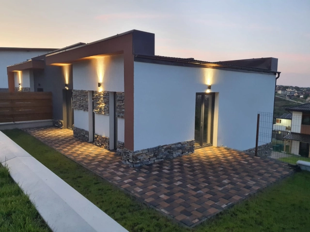 Apartament 3 camere - Miroslava