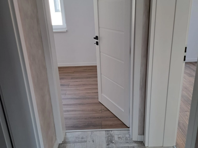 Apartament 4 camere - Breazu