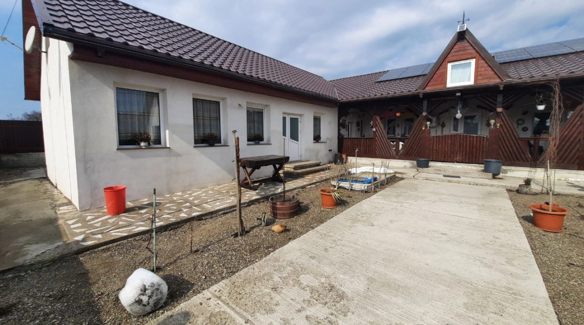 Oferta Casa, 5 camere , 124 mp, Tg Neamt, de vanzare,  Grumazesti imagine 3