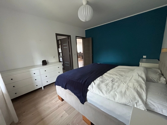 Apartament 4 camere - Breazu