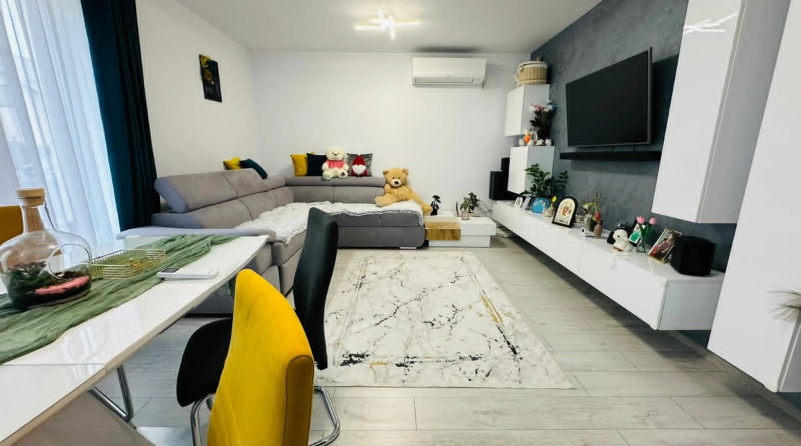 Oferta Casa, 4 camere , 97 mp, Miroslava, de vanzare,  Gaureni imagine 3
