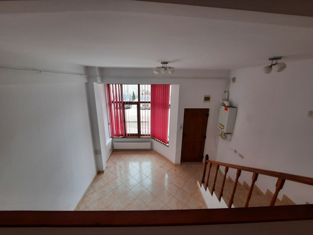 Spatiu birou Calea Romanului White Lady 38mp  149731