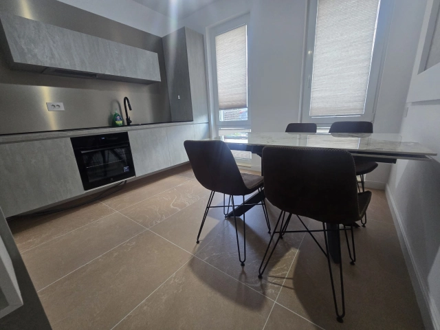 Apartament 4 camere - Popas Pacurari