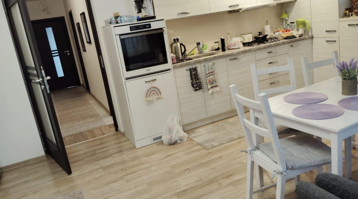 Oferta De vanzare apartament nou, 3 camere, decomandat, 72 mp, Bucium,  Vis a vis de Han Trei Sarmale imagine 1