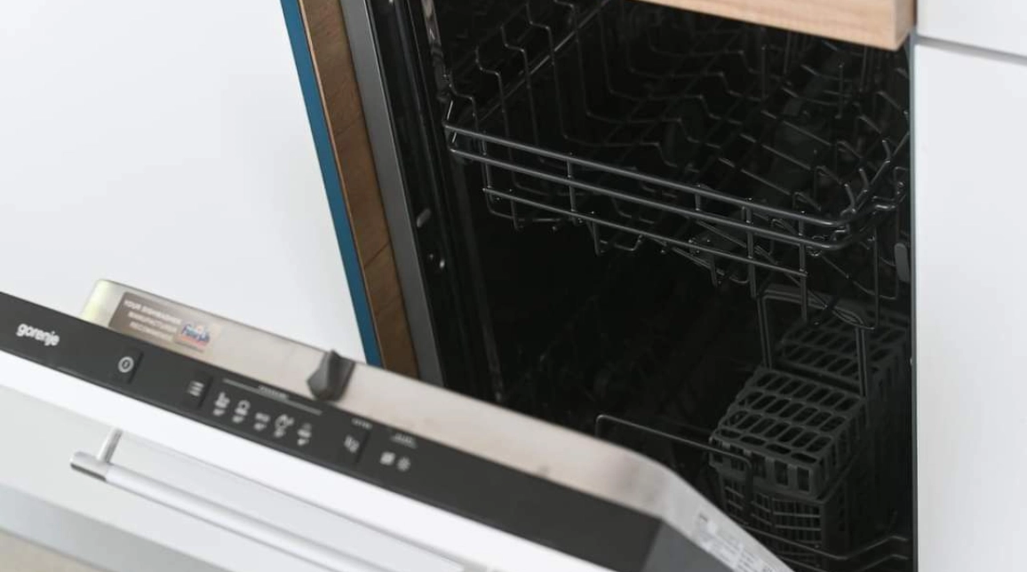 Oferta Apartament nou, 2 camere decomandat, 68 mp, Mamaia Nord, de vanzare,  Alezzi,VEDERE LATERALA la MARE,cu PARCARE-159000 imagine 10