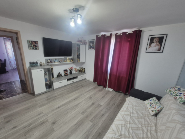 Apartament de vanzare, 2 camere,  decomandat,  46 mp, CUG,  (Cartierul  Editurii) 163120