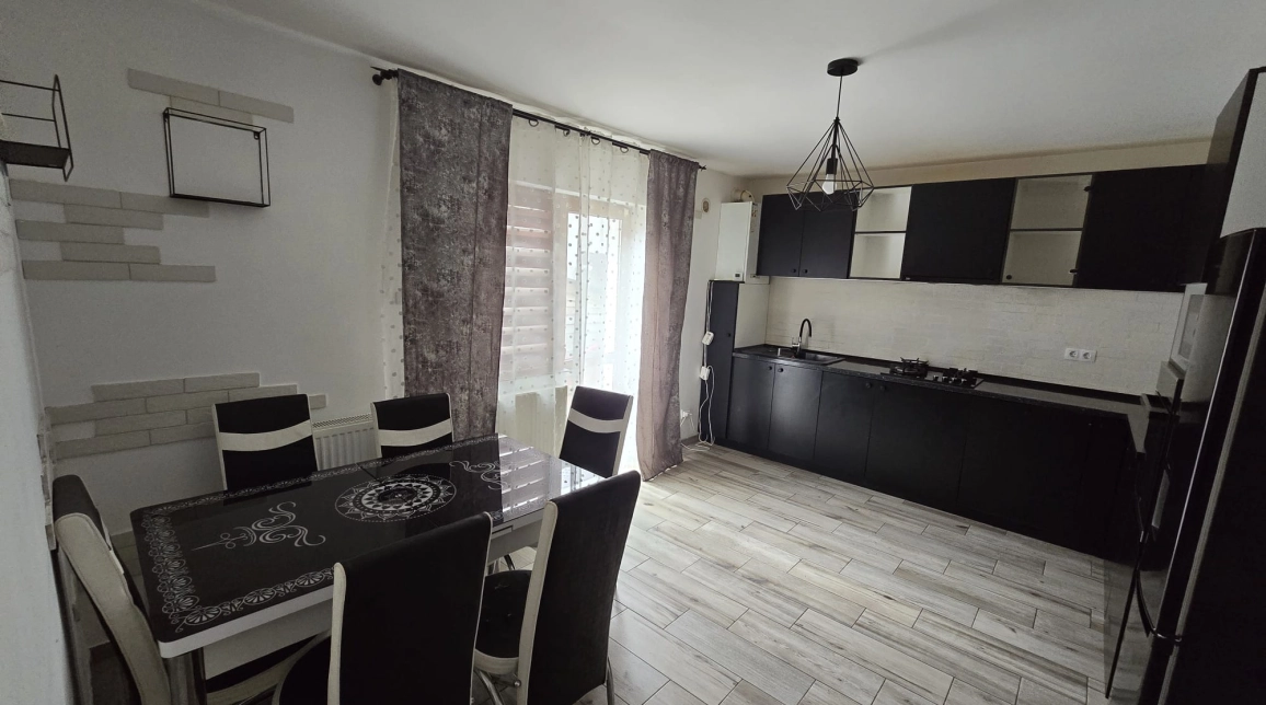 Oferta Casa, 4 camere , 118 mp, Miroslava, de vanzare,  notariat Miroslava imagine 1