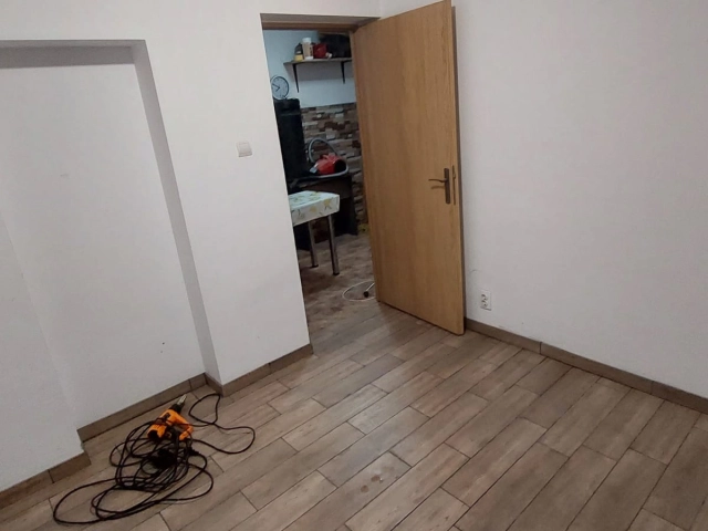 Apartament 5 camere - Breazu