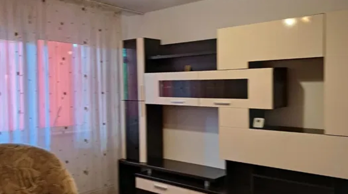 Oferta De inchiriat apartament, 2 camere, decomandat, 42 mp, Mircea cel Batran,  Liceul Economic Corp B imagine 1