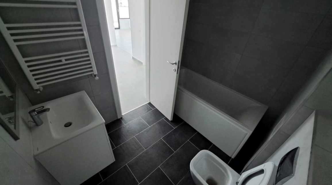 Oferta Apartament nou de vanzare, 2 camere, decomandat, 68 mp, Centru,  Podu Ros- Casa Sindicatelor imagine 3