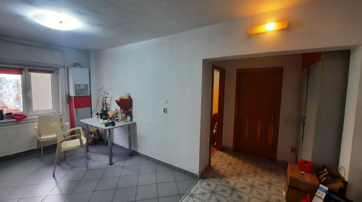 Oferta 2 camere, decomandat, 54 mp, de vanzare apartament in zona Precista,  Scoala nr 4 / Fyps imagine 6