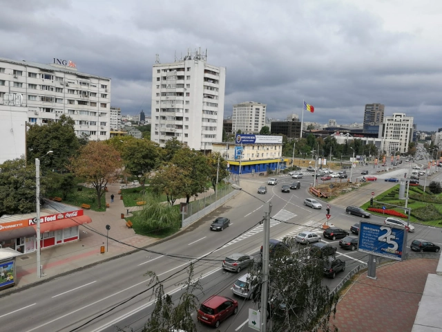 Apartament 3 camere - Podu Ros