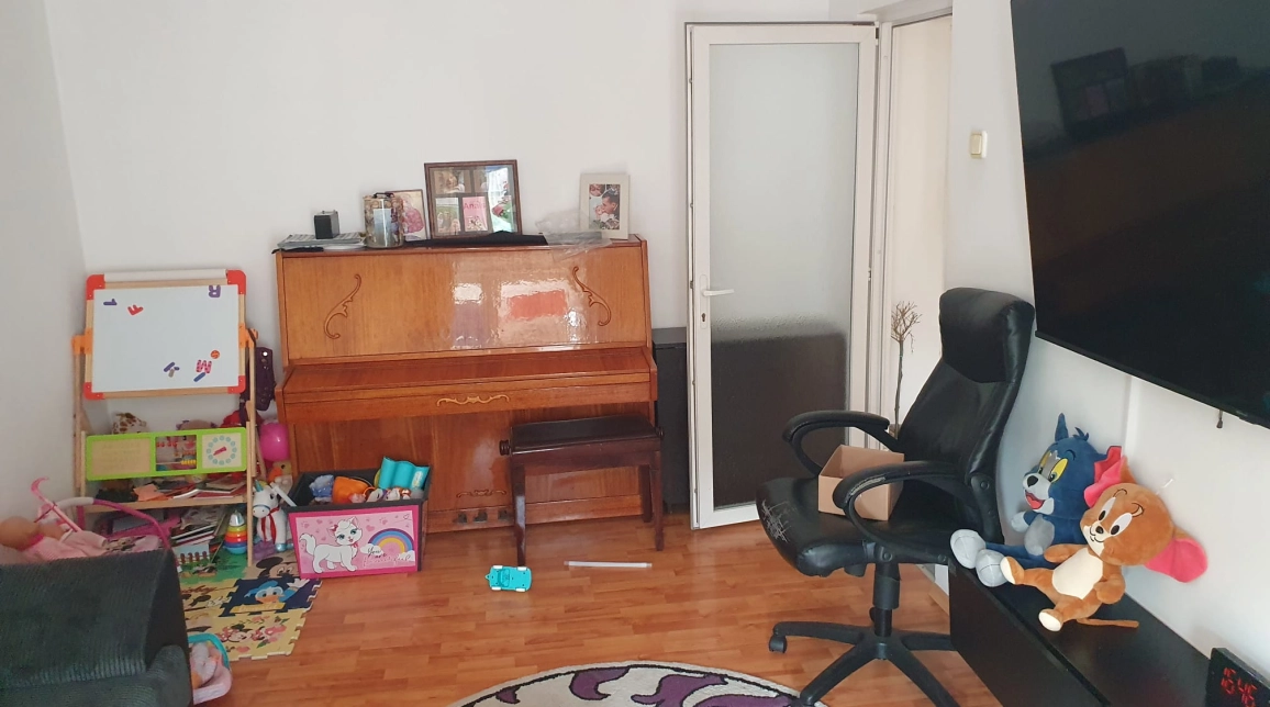 Oferta Apartament, 3 camere semidecomandat, 72 mp, Darmanesti, de vanzare imagine 1