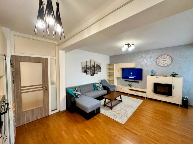 Apartament 3 camere - Valea Lupului