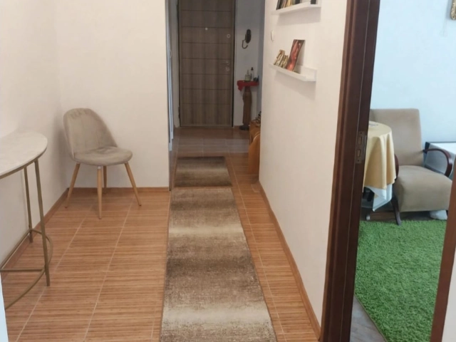 Apartament 3 camere - Alexandru cel Bun