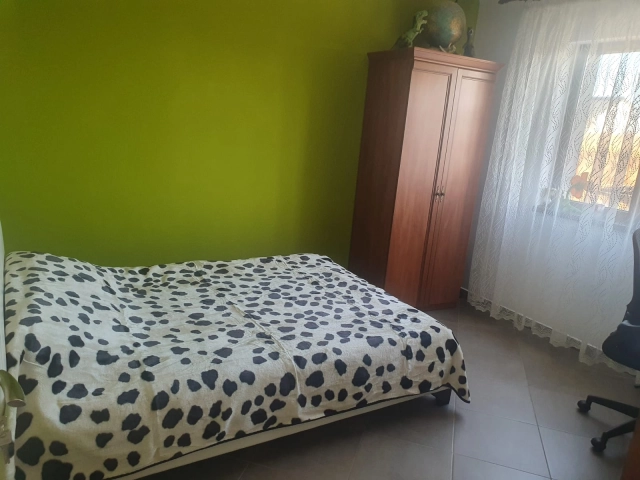 Apartament 4 camere - Breazu