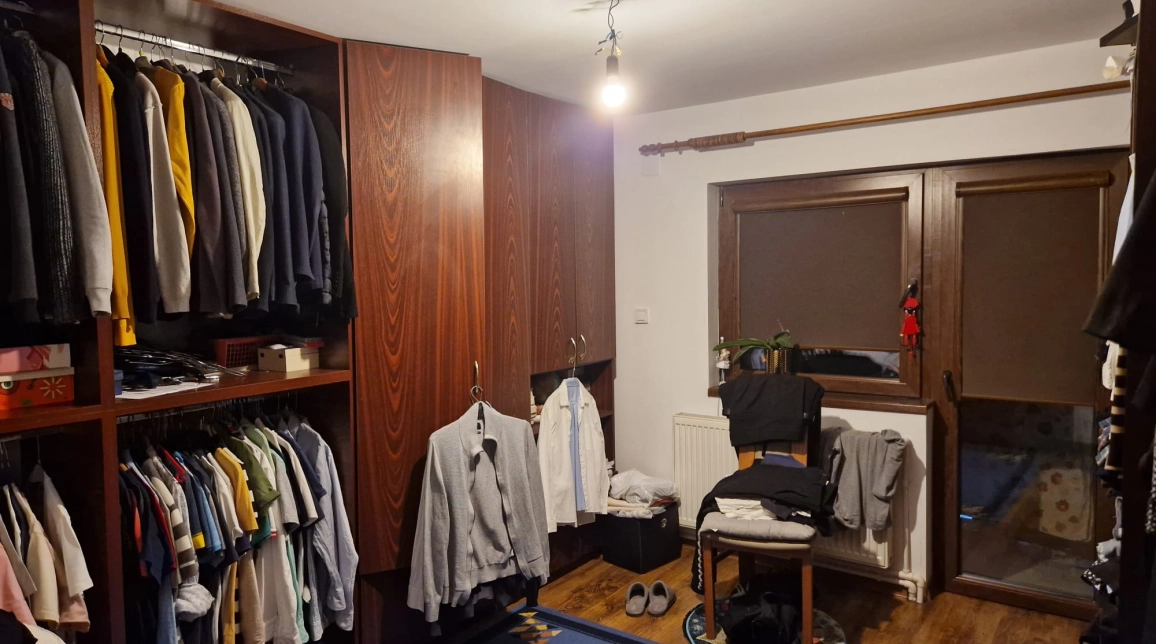 Oferta 6 camere, 240 mp, de vanzare casa in zona Tatarasi,  Moara de Vant  imagine 10