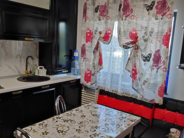 Apartament 4 camere - Nicolina