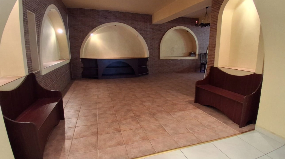 Oferta De vanzare casa, 5 camere, 390 mp, Bucium,   imagine 2