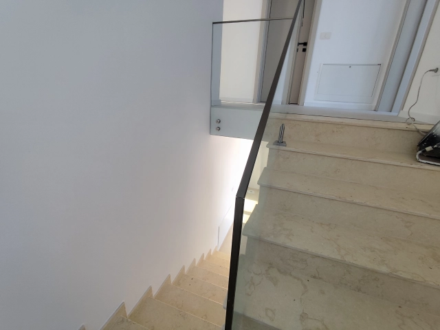 Apartament 4 camere - Rediu