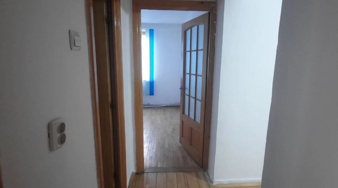 Oferta 3 camere, decomandat, 67 mp, de vanzare apartament in zona Central,  Bulevardul 9 Mai / BNP Casapu imagine 4