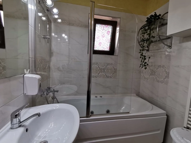 Apartament 2 camere - Frumoasa