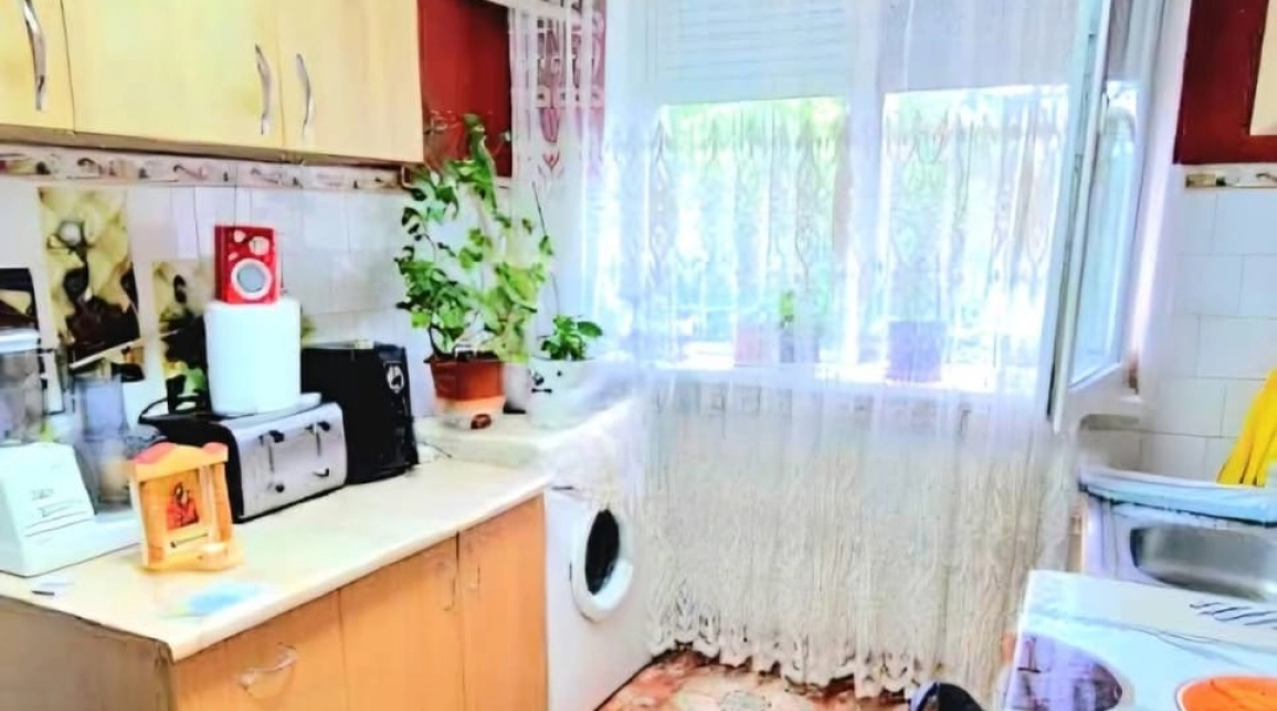 Oferta Apartament de vanzare, 3 camere, semidecomandat, 58 mp, Tatarasi,  Complex Ciurchi imagine 5