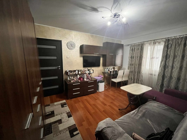 De vanzare apartament, 2 camere,  semidecomandat,  42 mp, Alexandru cel Bun,  (Zimbru) 161487