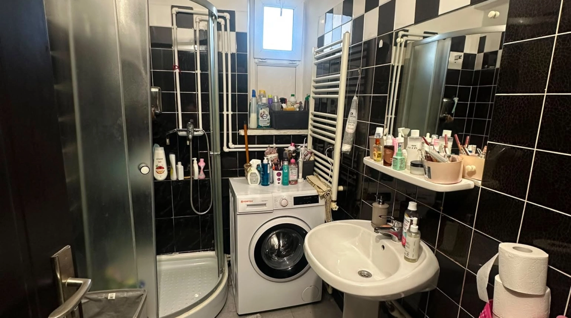 Oferta Apartament de vanzare, 2 camere, semidecomandat, 48 mp, Podu Ros,  Sensul Giratoriu imagine 2