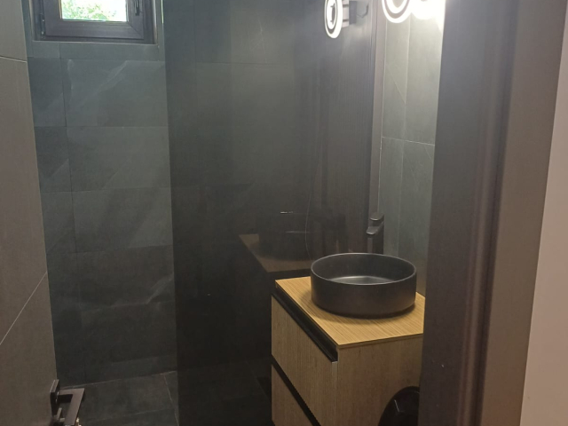 Titan apartament  60 mp, 3 camere,  semidecomandat, de vanzare,  (Piata Minis) 163384