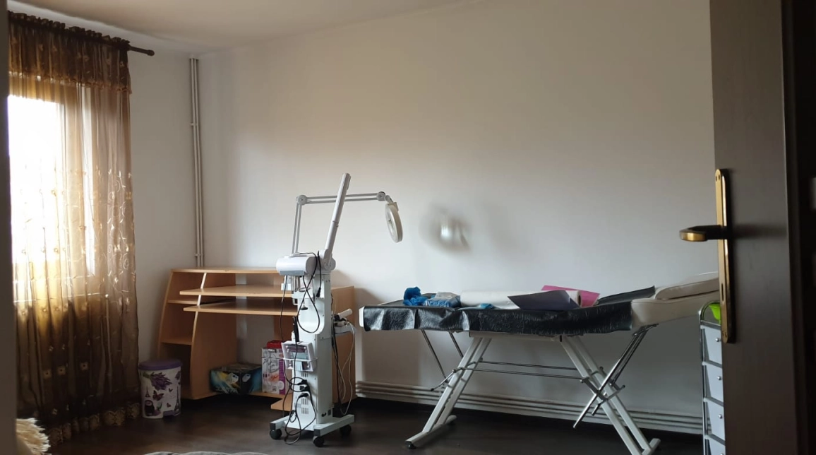 Oferta Casa de vanzare, 5 camere, 200 mp, Barnova,  dupa Pensiunea Garofita imagine 6