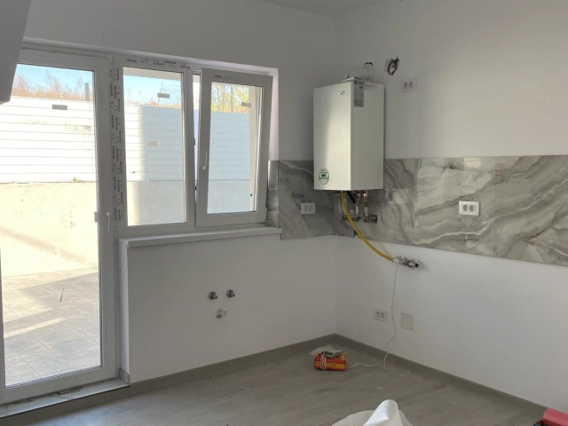Apartament 4 camere - Rediu