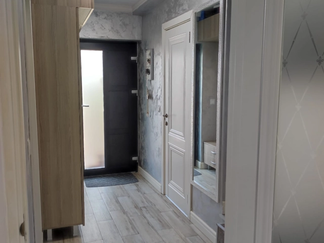 Apartament 4 camere - Nicolina