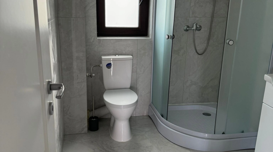 Oferta Casa de vanzare, 3 camere, 90 mp, Miroslava,  la 2.2 km de Primaria Miroslava imagine 6