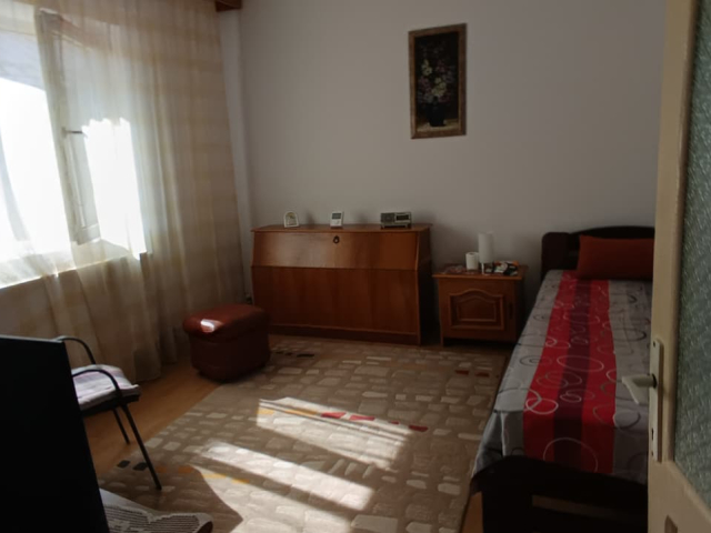 3 camere,  130mp, de vanzare casa in zona Tomesti,  ( dupa Peny) 162553