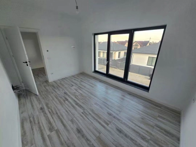 Apartament 4 camere - Vorovesti