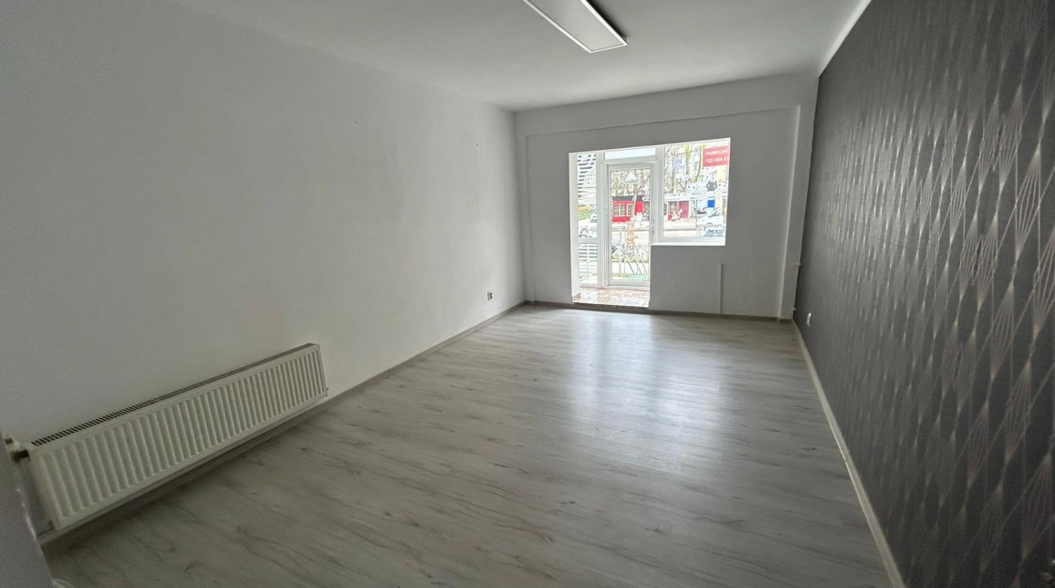 Oferta Spatiu comercial de inchiriat Alexandru cel Bun Zimbru 70mp  imagine 1