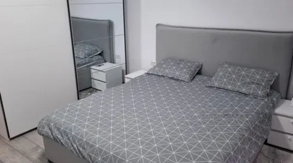 Oferta Maratei apartament 72 mp, 2 camere, decomandat, de inchiriat,  BCR imagine 1